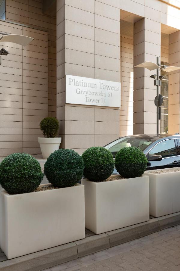 Platinum Towers Apartment With Parking By Renters Prestige Warsaw Luaran gambar