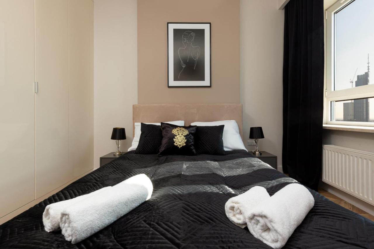 Platinum Towers Apartment With Parking By Renters Prestige Warsaw Luaran gambar
