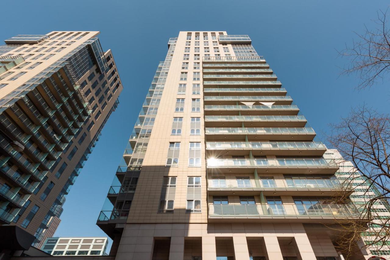 Platinum Towers Apartment With Parking By Renters Prestige Warsaw Luaran gambar