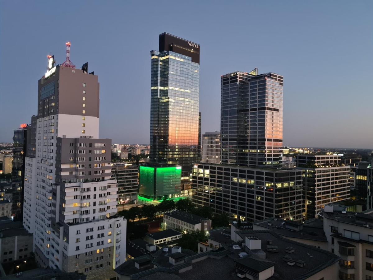 Platinum Towers Apartment With Parking By Renters Prestige Warsaw Luaran gambar